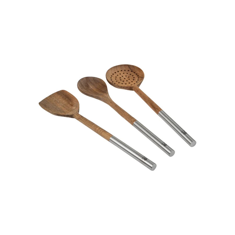 Set de tres utensilios: cuchara de mesa, espátula y espumadera